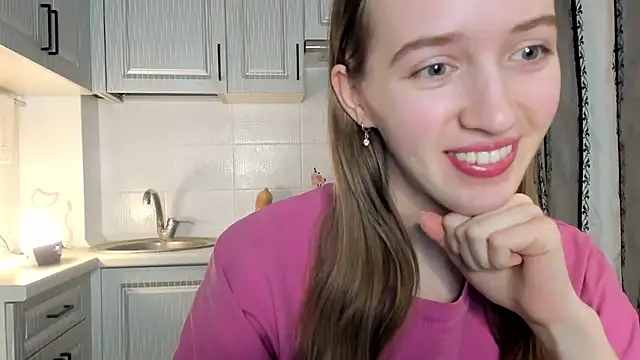 Snapshot of leslie_my_lovee chatting on December 15, 2025, 5:23 am leslie my lovee online show from December 15, 2025, 5:23 am