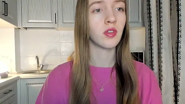 Snapshot of leslie_my_lovee chatting on December 15, 2025, 7:18 pm leslie my lovee online show from December 15, 2025, 7:18 pm