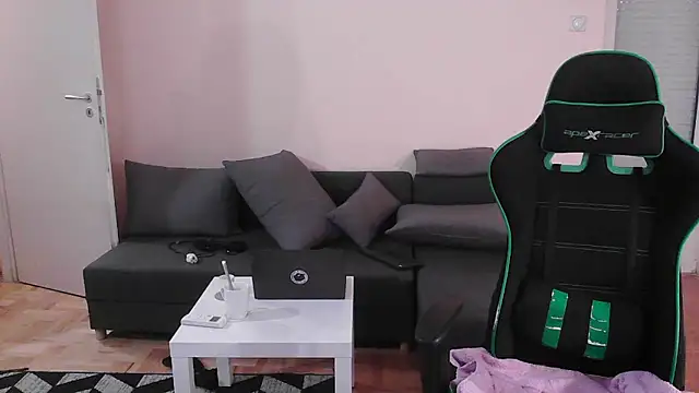 Snapshot of DickStaza chatting on October 1, 2025, 3:40 pm DickStaza online show from October 1, 2025, 3:40 pm