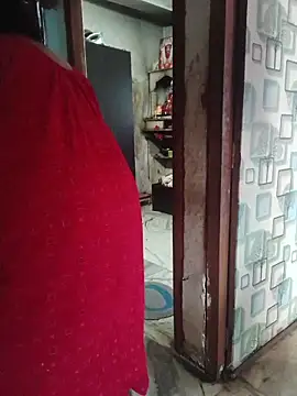 Ivy-09 online show from April 10, 2026, 4:17 am