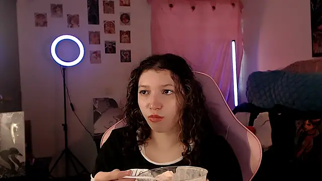 AllyDonfort online show from March 31, 2026, 10:32 pm