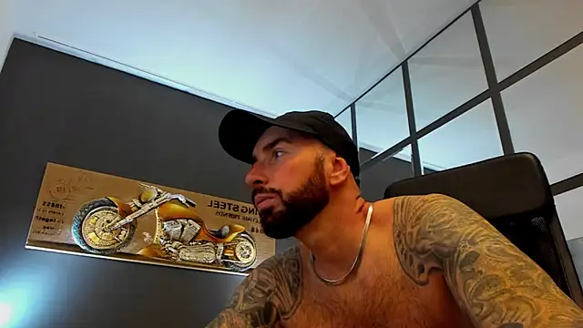 AronGrant online show from October 31, 2025, 10:49 am