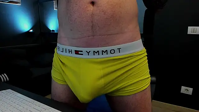 AronGrant online show from July 1, 2026, 9:11 am