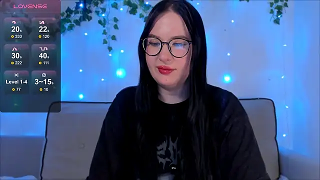 Snapshot of MyNameIsLilith chatting on March 18, 2025, 2:15 pm MyNameIsLilith online show from March 18, 2025, 2:15 pm