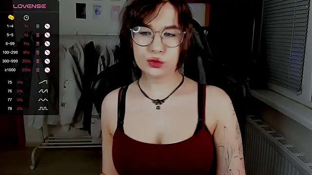 Snapshot of MyNameIsLilith chatting on April 2, 2026, 6:05 pm MyNameIsLilith online show from April 2, 2026, 6:05 pm