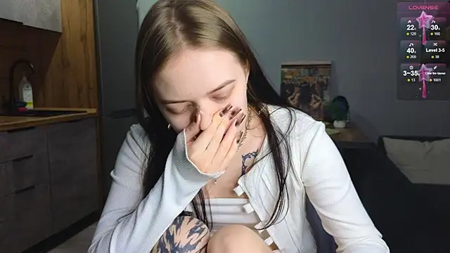 doll lol  online show from January 21, 2025, 11:24 pm