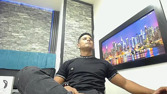 Chris Dick23 online show from March 3, 2026, 5:02 am