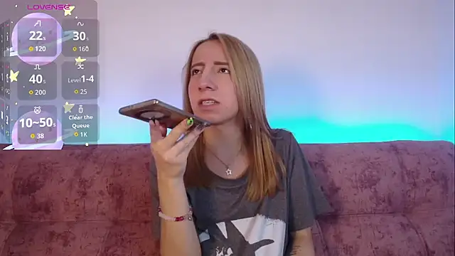 Miiaa doll online show from November 14, 2025, 2:32 am