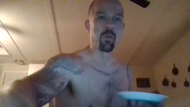 Snapshot of Kinkster615 chatting on June 10, 2026, 2:56 am Kinkster615 online show from June 10, 2026, 2:56 am