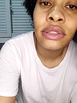 Su Duarte 1 online show from November 16, 2025, 1:33 am