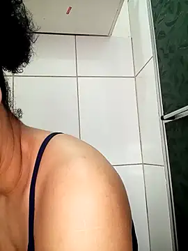 Su Duarte 1 online show from November 27, 2025, 9:28 pm