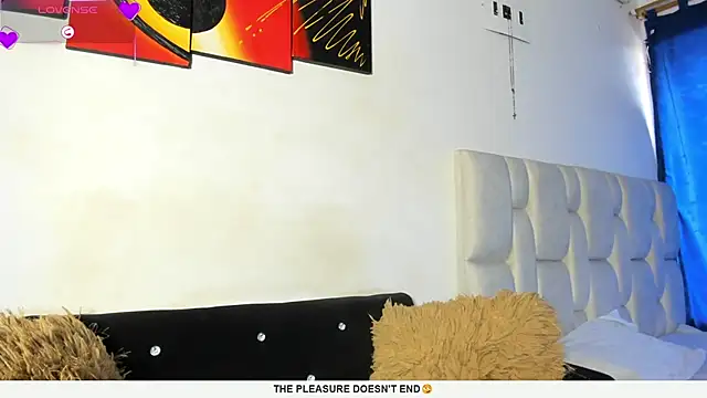 KorinaKovaa online show from November 22, 2025, 4:39 pm