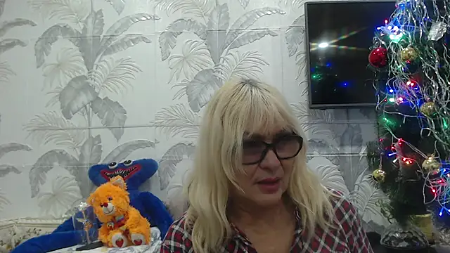 CamDiva113 online show from January 24, 2025, 1:57 pm