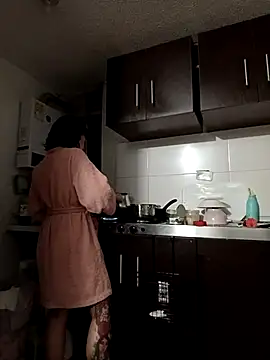 Snapshot of Hellen_dumont chatting on September 28, 2025, 2:17 am Hellen dumont online show from September 28, 2025, 2:17 am