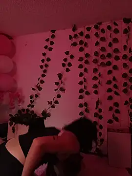 Snapshot of Hellen_dumont chatting on October 23, 2025, 2:11 am Hellen dumont online show from October 23, 2025, 2:11 am