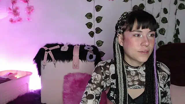 Snapshot of Hellen_dumont chatting on October 26, 2025, 2:28 am Hellen dumont online show from October 26, 2025, 2:28 am