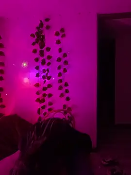 Snapshot of Hellen_dumont chatting on October 29, 2025, 2:25 am Hellen dumont online show from October 29, 2025, 2:25 am