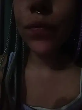 Snapshot of Hellen_dumont chatting on November 1, 2025, 2:13 am Hellen dumont online show from November 1, 2025, 2:13 am