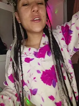 Snapshot of Hellen_dumont chatting on November 2, 2025, 2:25 am Hellen dumont online show from November 2, 2025, 2:25 am