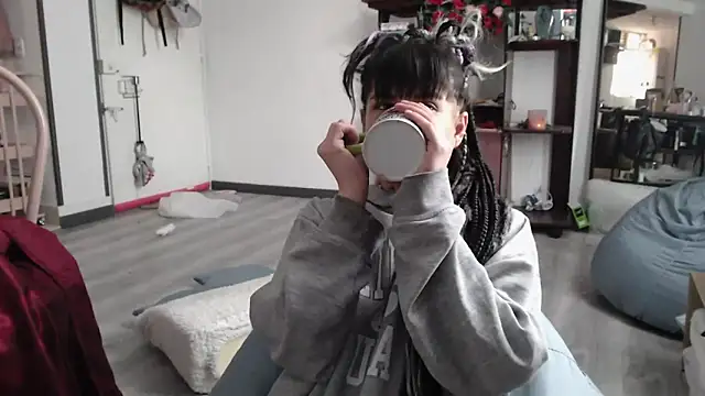 Hellen dumont online show from December 2, 2025, 3:07 pm