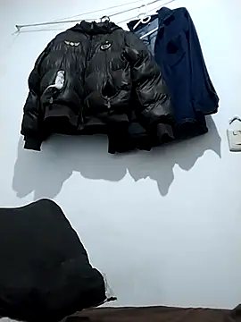 Flaquito pitudo online show from December 9, 2024, 12:45 am