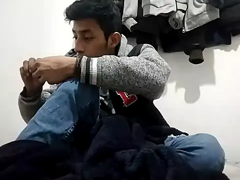 Flaquito pitudo online show from December 31, 2024, 11:09 am