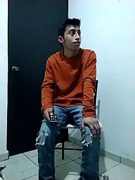 Flaquito pitudo online show from January 1, 2025, 1:59 pm