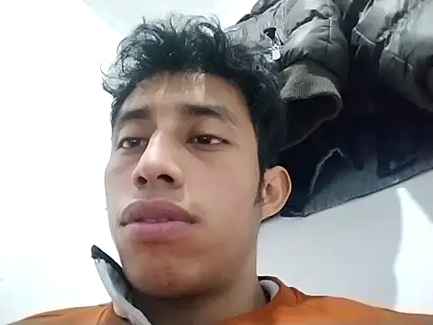 Flaquito pitudo online show from January 12, 2025, 4:42 am