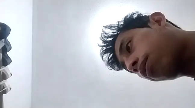 Flaquito pitudo online show from March 10, 2025, 12:51 am