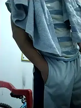 Flaquito pitudo online show from March 12, 2025, 5:24 am