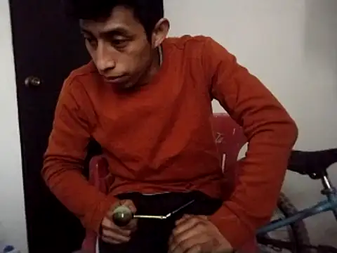 Flaquito pitudo online show from March 16, 2025, 1:38 pm