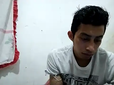 Flaquito pitudo online show from March 18, 2025, 3:20 am