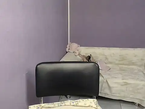 so shy online show from September 20, 2025, 6:25 am