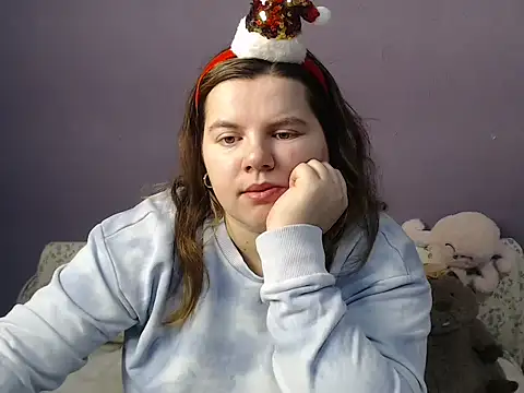 so shy online show from December 18, 2025, 7:47 am