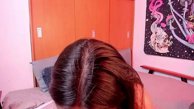 Snapshot of aciddollhell chatting on February 3, 2026, 11:43 pm aciddollhell online show from February 3, 2026, 11:43 pm