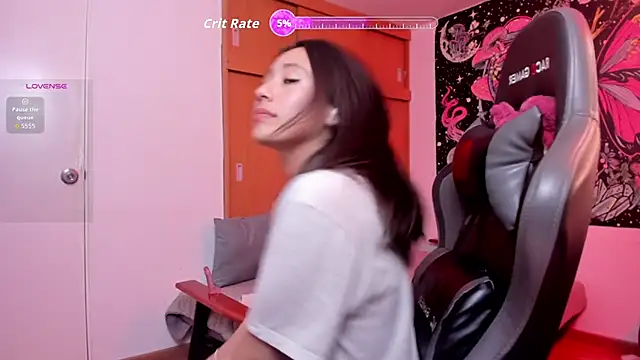 Snapshot of aciddollhell chatting on February 5, 2026, 1:43 am aciddollhell online show from February 5, 2026, 1:43 am