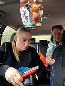 ElenaMaeer online show from September 29, 2025, 12:43 pm