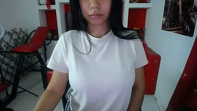 Letty Plugxo online show from September 18, 2025, 12:18 pm