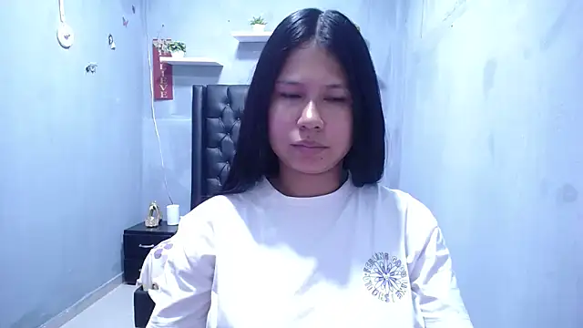 Letty Plugxo online show from May 19, 2026, 1:50 pm