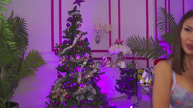 MissMooon online show from December 25, 2024, 7:03 am