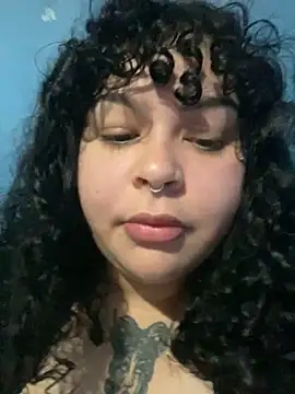 Snapshot of Kimberliprivv chatting on June 2, 2026, 3:58 pm Kimberliprivv online show from June 2, 2026, 3:58 pm