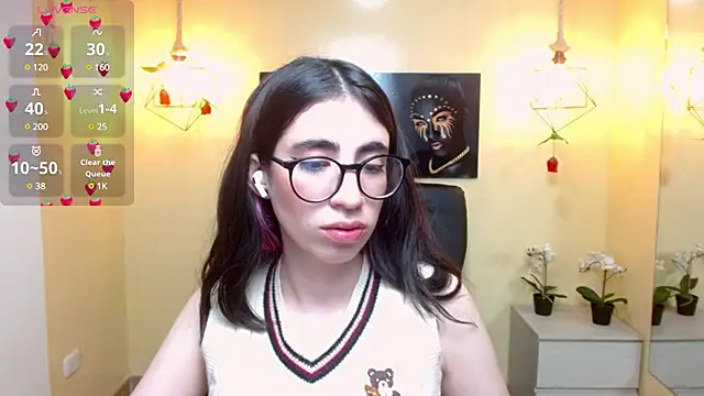 LenaRoses online show from March 1, 2025, 11:47 pm