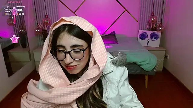 LenaRoses online show from February 7, 2026, 9:29 pm