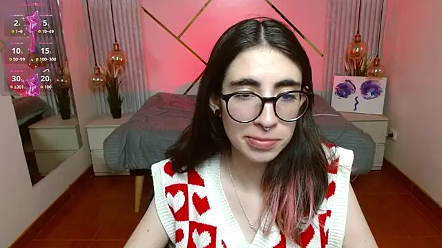 LenaRoses online show from February 25, 2026, 8:29 pm