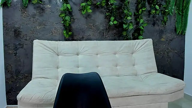 alice greco online show from December 2, 2025, 8:15 pm