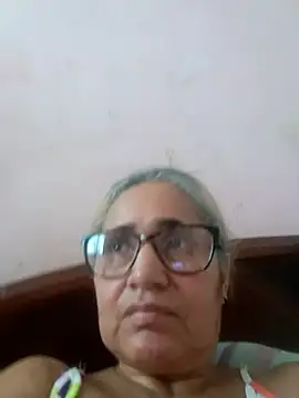  candi online show from November 6, 2025, 3:24 pm