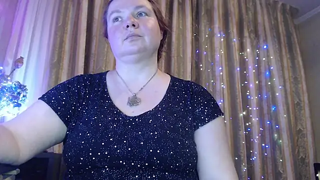 amorelara online show from June 30, 2026, 3:13 pm