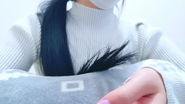 Mana chan online show from January 2, 2025, 9:00 am