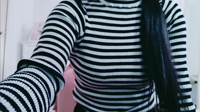 Mana chan online show from February 19, 2025, 5:38 am