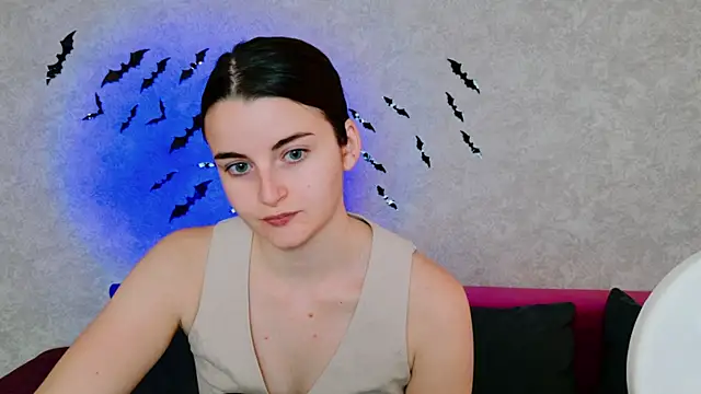 Miss Arwen online show from October 17, 2025, 4:37 am